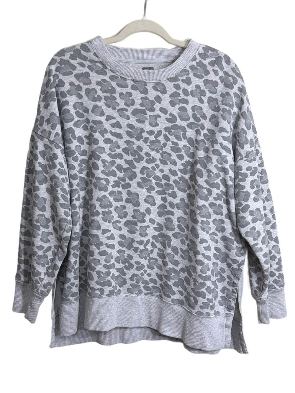 aerie Oversized Gray Leopard Print Crew Pullover Sweatshirt